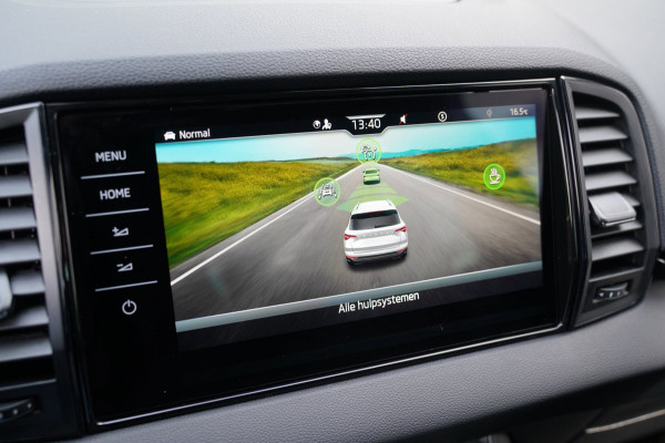 Škoda Karoq 1.5 TSI ACT Sportline Business|Prijs rijklaar incl.12 mnd garantie| Navi Keyless Stoel/Stuur+achterbank verw. Carplay