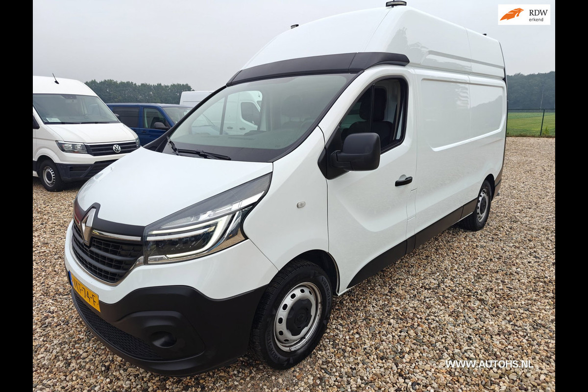 Renault Trafic 2.0 dCi 145 PK T L2H2 , 1e eig , euro 6 , Complete werkplaats inrichting met omvormer , trekhaak , airco cruise.