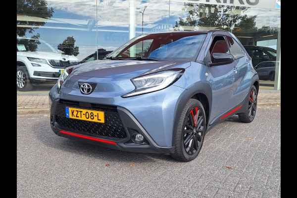 Toyota Aygo X 1.0 VVT-i MT Under Cover Automaat | Special Edition | Climate  | Navi | Camera | CC | 18"LM velgen |