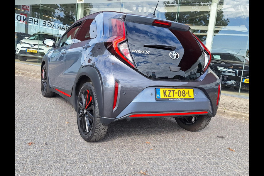 Toyota Aygo X 1.0 VVT-i MT Under Cover Automaat | Special Edition | Climate  | Navi | Camera | CC | 18"LM velgen |