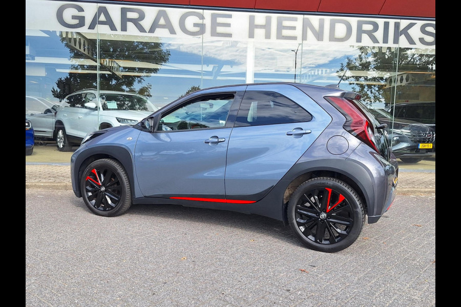 Toyota Aygo X 1.0 VVT-i MT Under Cover Automaat | Special Edition | Climate  | Navi | Camera | CC | 18"LM velgen |