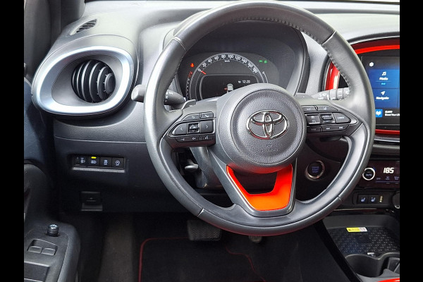 Toyota Aygo X 1.0 VVT-i MT Under Cover Automaat | Special Edition | Climate  | Navi | Camera | CC | 18"LM velgen |