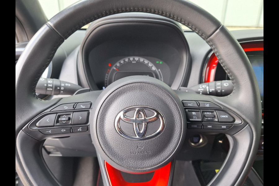 Toyota Aygo X 1.0 VVT-i MT Under Cover Automaat | Special Edition | Climate  | Navi | Camera | CC | 18"LM velgen |