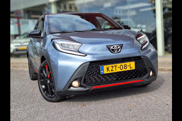 Toyota Aygo X 1.0 VVT-i MT Under Cover Automaat | Special Edition | Climate  | Navi | Camera | CC | 18"LM velgen |