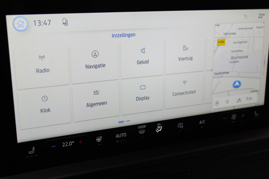 Ford E-Transit Custom 340 L2H1 'Limited' 71kWh-160kWh/218pk ELEKTRISCH ! Juni 2026, slechts 1.500km ! Trekgewicht 2.300kg. Autm. airco, stoel-, stuur-, spiegel- en voorraamverw., navigatie, telefoonvoorb., 3-zits, lane- en side assist, 360gr. camera etc.