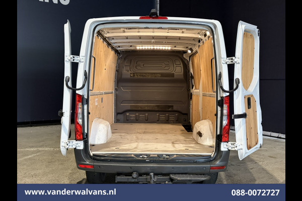 Mercedes-Benz Sprinter 317 CDI 170pk L2H1 Euro6 Airco | Camera | Navigatie | 2800kg Trekhaak | Apple Carplay Android Auto, Stoelverwarming, 270 Graden Achterdeuren, Parkeersensoren, Bijrijdersbank