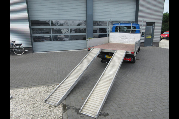 Iveco 40C18 40c18 3.0, 180pk, Euro 6, DC, Openlaadbak, Oprijwagen, Oprijauto, Airco.