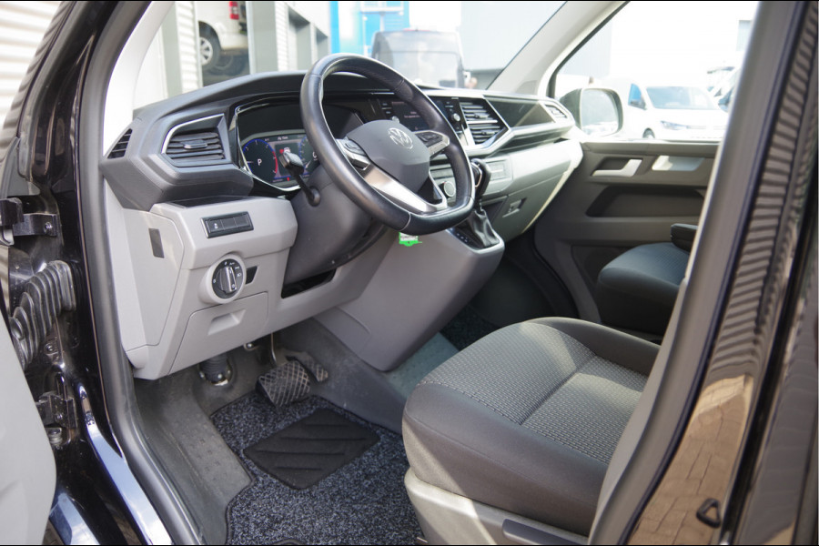 Volkswagen Transporter 2.0 TDI 150PK AUT. LED, DIGITAL COCKPIT, TREKHAAK, 17'' LMV, ADAPT. CRUISE, CAMERA, NAVI, AIRCO, PARKEERSENSOREN
