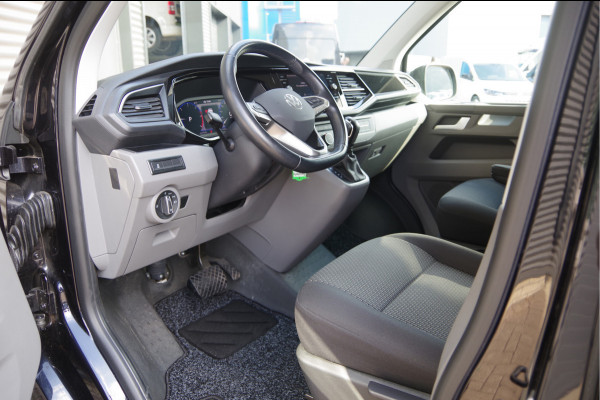 Volkswagen Transporter 2.0 TDI 150PK AUT. LED, DIGITAL COCKPIT, TREKHAAK, 17'' LMV, ADAPT. CRUISE, CAMERA, NAVI, AIRCO, PARKEERSENSOREN