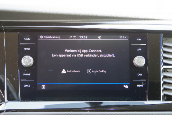 Volkswagen Transporter 2.0 TDI 150PK AUT. LED, DIGITAL COCKPIT, TREKHAAK, 17'' LMV, ADAPT. CRUISE, CAMERA, NAVI, AIRCO, PARKEERSENSOREN
