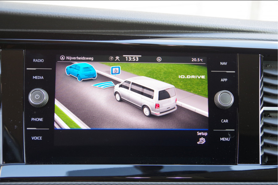 Volkswagen Transporter 2.0 TDI 150PK AUT. LED, DIGITAL COCKPIT, TREKHAAK, 17'' LMV, ADAPT. CRUISE, CAMERA, NAVI, AIRCO, PARKEERSENSOREN