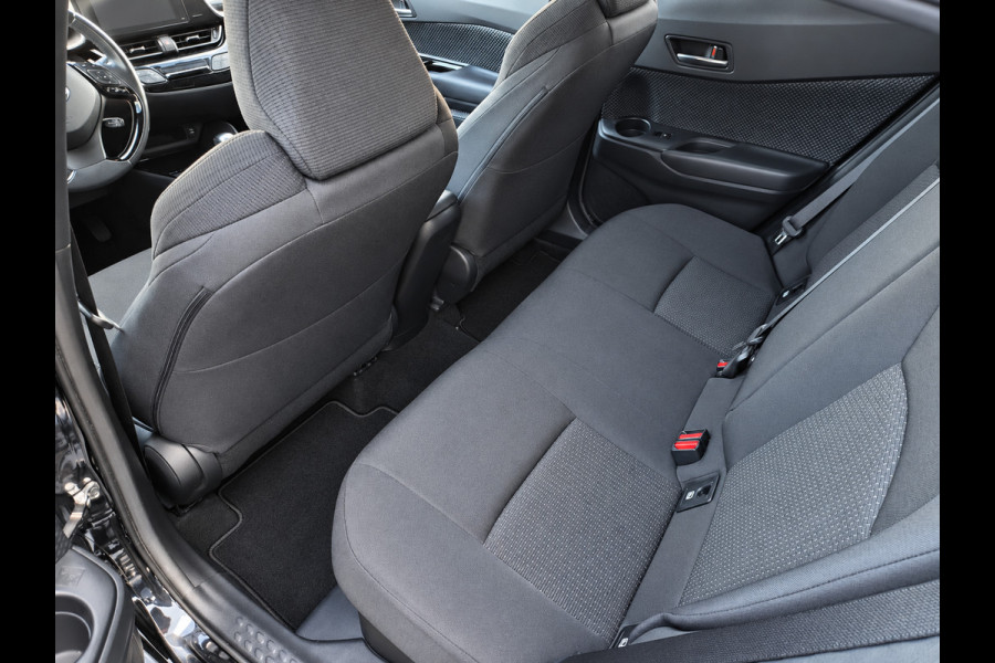 Toyota C-HR 1.8 Hybrid Dynamic Cruise! Line Assist! Acc! Camera! Stoelverwarming! Navi! Dab! Airco! Automaat! Mistlampen!