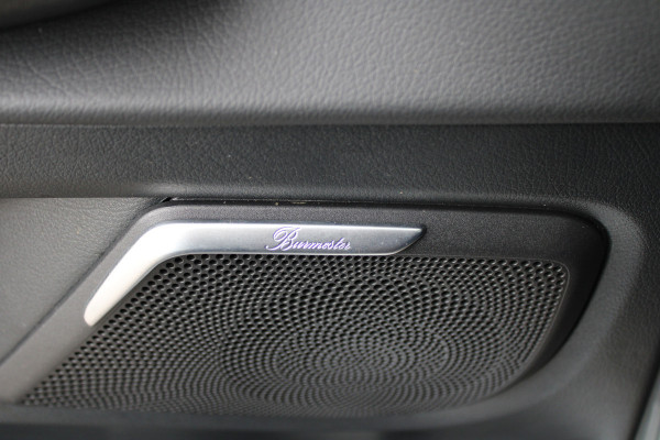 Mercedes-Benz V-Klasse 300d / AMG / Exclusive / DC / Elec Stoelen / Burmester / Nightpakket / Vol Opties / NIEUWSTAAT.
