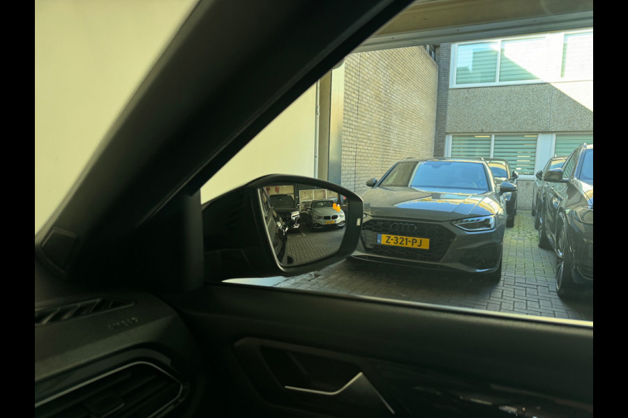 Volkswagen T-Roc 1.5 TSI Sport Pano|Keyless|Camera|Sfeer|ACC