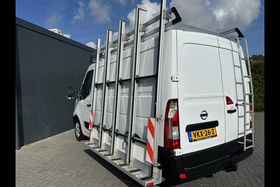 Nissan NV400 2.3 dCi 136 PK / GLASRESTEEL / L1H1 / IMPERIAAL / TREKHAAK / CAMERA / NAVI / ECC / CRUISE