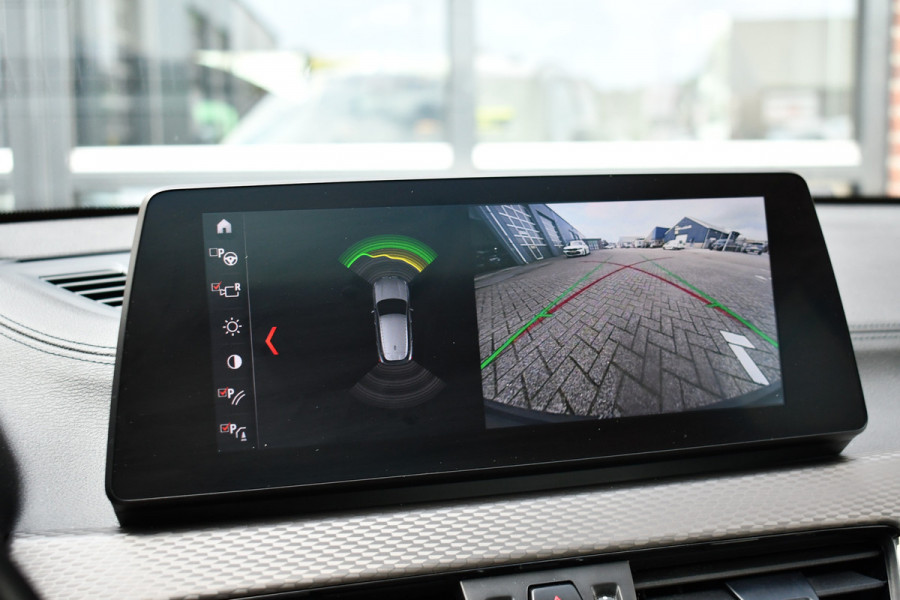 BMW X2 xDrive25e M-Sport Pano HUD ACC Camera 19inch Shadow-line