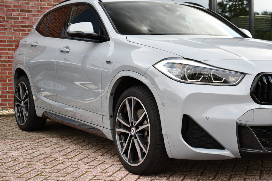 BMW X2 xDrive25e M-Sport Pano HUD ACC Camera 19inch Shadow-line