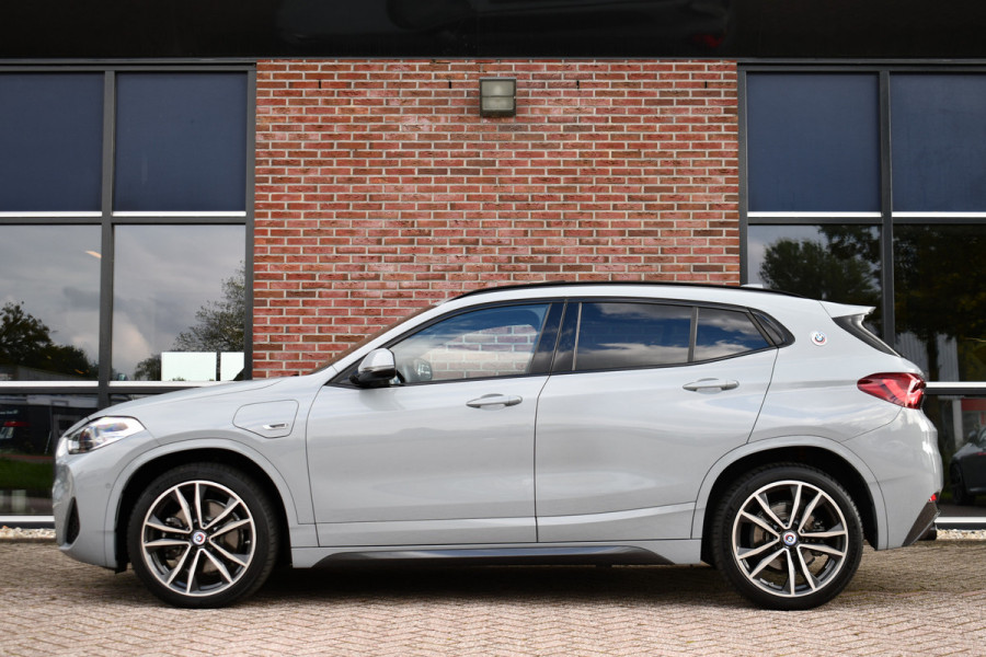 BMW X2 xDrive25e M-Sport Pano HUD ACC Camera 19inch Shadow-line