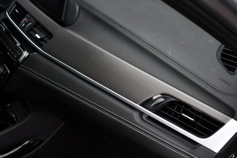 BMW X2 xDrive25e M-Sport Pano HUD ACC Camera 19inch Shadow-line