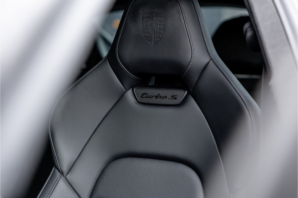 Porsche Panamera 4.0 Turbo S E-Hybrid - BTW | Akrapovic | Full PPF | Sport Chrono + | Passenger Display | Burmester