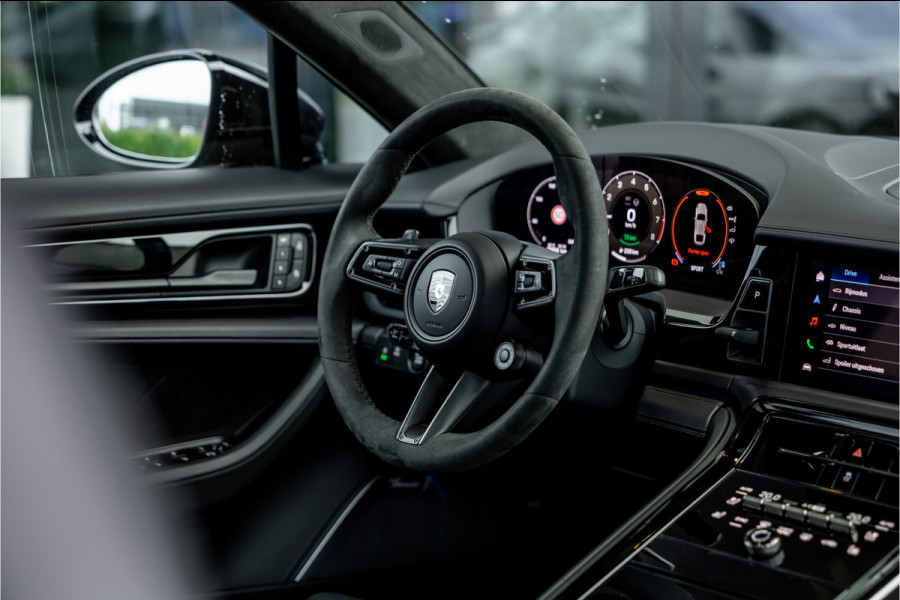 Porsche Panamera 4.0 Turbo S E-Hybrid - BTW | Akrapovic | Full PPF | Sport Chrono + | Passenger Display | Burmester
