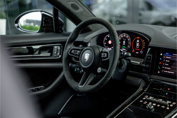 Porsche Panamera 4.0 Turbo S E-Hybrid - BTW | Akrapovic | Full PPF | Sport Chrono + | Passenger Display | Burmester