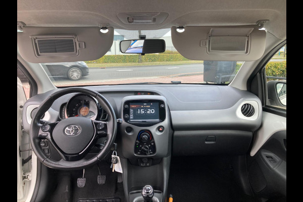Toyota Aygo 1.0 VVT-i X-Play | 2019 | 233.000 KM | Airco | Multimedia | APK 09-2027