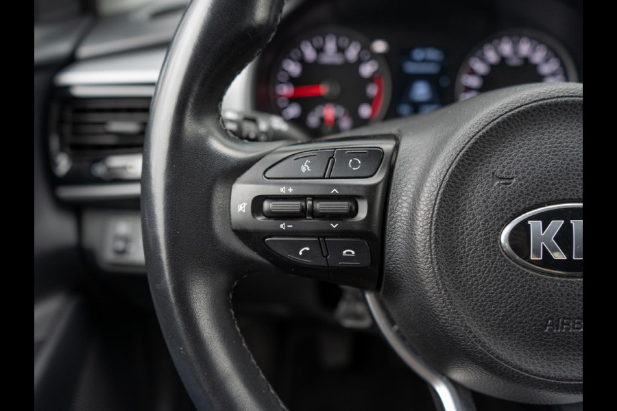 Kia Stonic 1.0 T-GDi DynamicLine | 120 PK| Climate control | Navigatie | PDC achter |