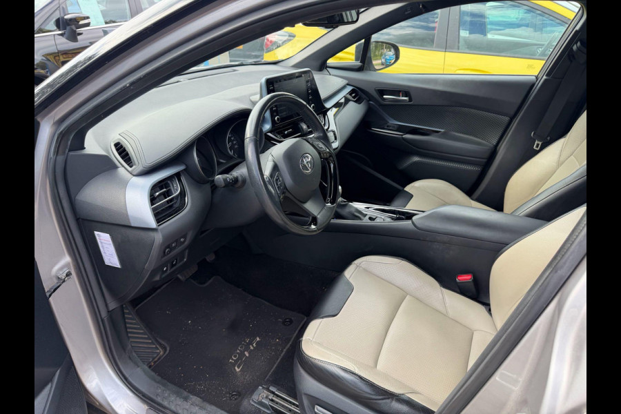 Toyota C-HR 1.8 Hybrid Bi-Tone | 120pk | Achteruitrijcamera | Trekhaak | Adaptieve Cruise | Lederen Bekleding | Stoelverwarming