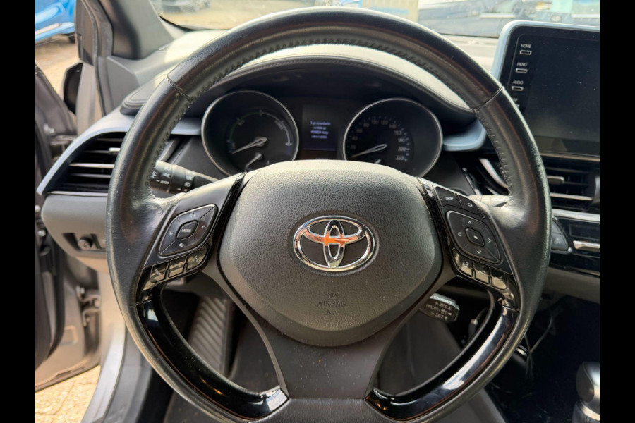 Toyota C-HR 1.8 Hybrid Bi-Tone | 120pk | Achteruitrijcamera | Trekhaak | Adaptieve Cruise | Lederen Bekleding | Stoelverwarming