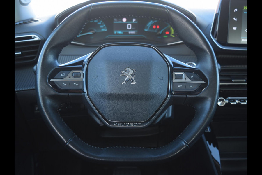 Peugeot e-2008 EV Active 50 kWh | SOH 91.7% | CLIMATE CONTROL | PARKEERSENSOREN MET CAMRERA | CRUISE CONTROL |