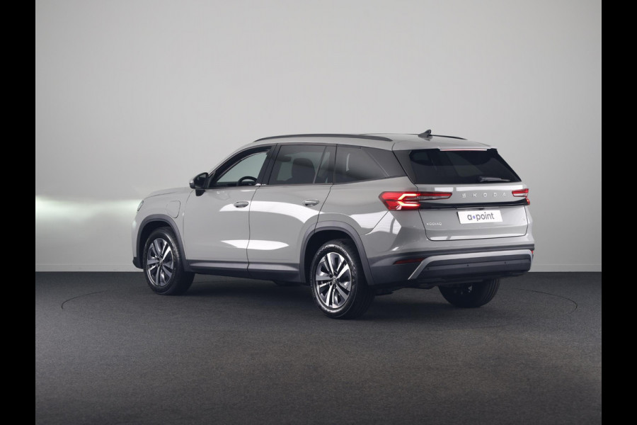 Škoda Kodiaq 1.5 TSI PHEV Edition 204 pk 6 versn. DSG | Sunset | Trekhaak | Panoramadak |  18" lichtmetalen velgen Soira aero, zilver
