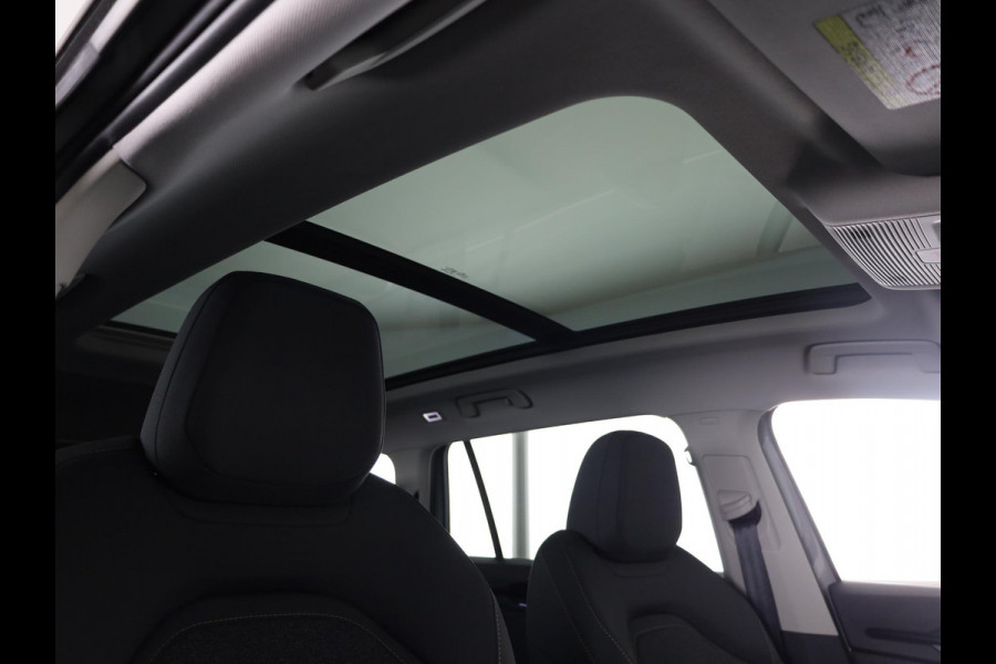 Škoda Kodiaq 1.5 TSI PHEV Edition 204 pk 6 versn. DSG | Sunset | Trekhaak | Panoramadak |  18" lichtmetalen velgen Soira aero, zilver