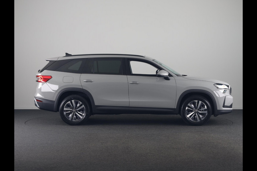 Škoda Kodiaq 1.5 TSI PHEV Edition 204 pk 6 versn. DSG | Sunset | Trekhaak | Panoramadak |  18" lichtmetalen velgen Soira aero, zilver