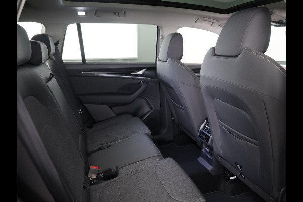 Škoda Kodiaq 1.5 TSI PHEV Edition 204 pk 6 versn. DSG | Sunset | Trekhaak | Panoramadak |  18" lichtmetalen velgen Soira aero, zilver