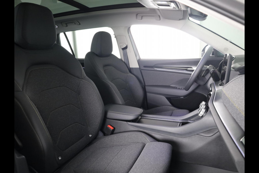 Škoda Kodiaq 1.5 TSI PHEV Edition 204 pk 6 versn. DSG | Sunset | Trekhaak | Panoramadak |  18" lichtmetalen velgen Soira aero, zilver