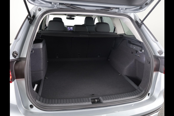Škoda Kodiaq 1.5 TSI PHEV Edition 204 pk 6 versn. DSG | Sunset | Trekhaak |  18" lichtmetalen velgen Soira aero, zilver