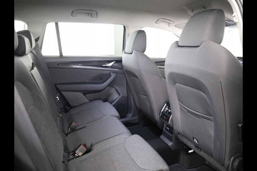 Škoda Kodiaq 1.5 TSI PHEV Edition 204 pk 6 versn. DSG | Sunset | Trekhaak |  18" lichtmetalen velgen Soira aero, zilver