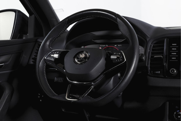 Škoda Karoq 1.5 TSI ACT 150 PK Sportline Business | Afn. Trekhaak | Dig. Cockpit | Adapt. Cruise | Stoel-+Stuurverw. | Matrix LED | Camera | NAV+App. Connect | ECC | Elek. Klep | LM 18" |