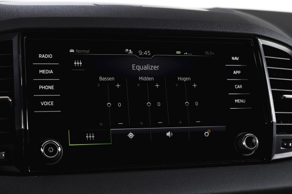 Škoda Karoq 1.5 TSI ACT 150 PK Sportline Business | Afn. Trekhaak | Dig. Cockpit | Adapt. Cruise | Stoel-+Stuurverw. | Matrix LED | Camera | NAV+App. Connect | ECC | Elek. Klep | LM 18" |