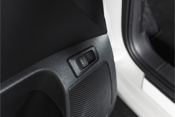 Škoda Karoq 1.5 TSI ACT 150 PK Sportline Business | Afn. Trekhaak | Dig. Cockpit | Adapt. Cruise | Stoel-+Stuurverw. | Matrix LED | Camera | NAV+App. Connect | ECC | Elek. Klep | LM 18" |