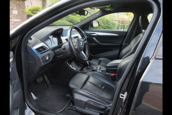 BMW X2 sDrive18i High Executive | M-pakket | Camera | Head-Up Display | Navi | Afneembare Trekhaak | NL-Auto |