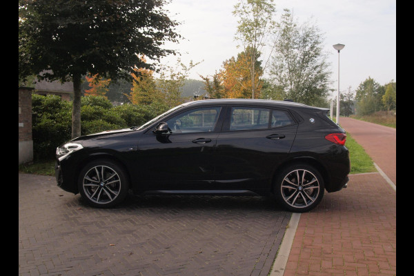BMW X2 sDrive18i High Executive | M-pakket | Camera | Head-Up Display | Navi | Afneembare Trekhaak | NL-Auto |