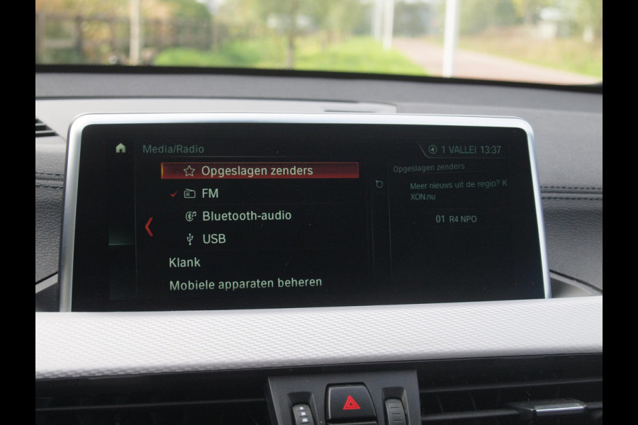 BMW X2 sDrive18i High Executive | M-pakket | Camera | Head-Up Display | Navi | Afneembare Trekhaak | NL-Auto |
