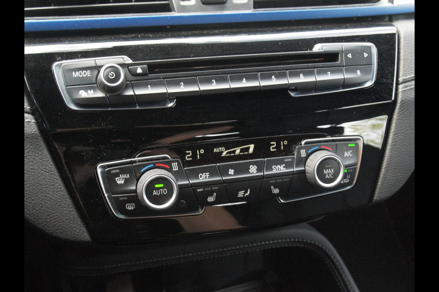 BMW X2 sDrive18i High Executive | M-pakket | Camera | Head-Up Display | Navi | Afneembare Trekhaak | NL-Auto |