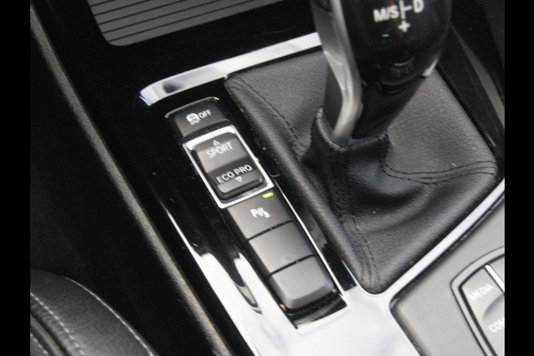 BMW X2 sDrive18i High Executive | M-pakket | Camera | Head-Up Display | Navi | Afneembare Trekhaak | NL-Auto |
