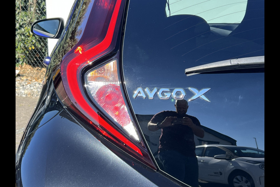 Toyota Aygo X 1.0 VVT-i MT Pulse | Navi | PDC | Camera | DAB | Stoelverwarming