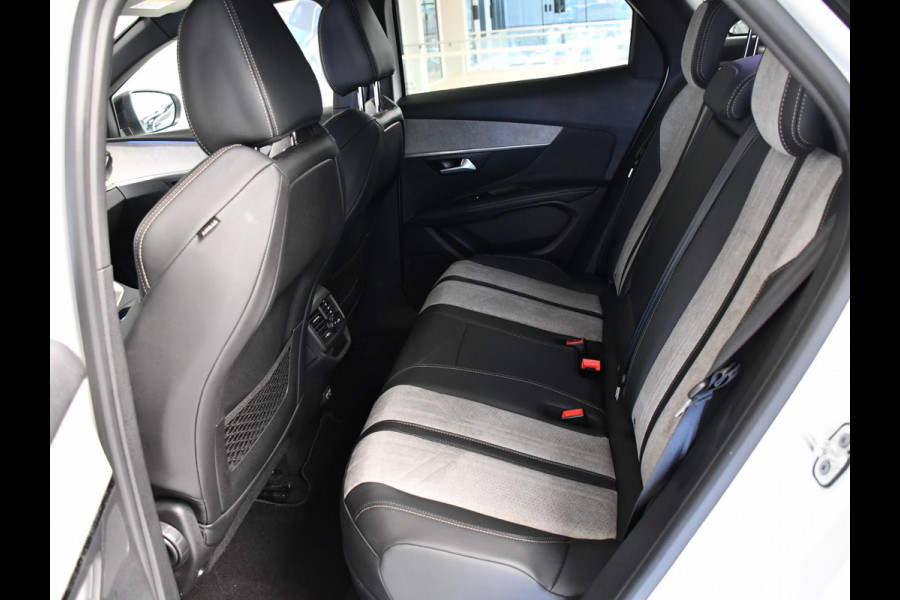 Peugeot 3008 1.6 HYbrid 225 GT | SOH 88.5%  | Alcantara | Stoelverwarming | Elektrisch bedienbare achterklep | Navigatie | Keyless Entry + Start