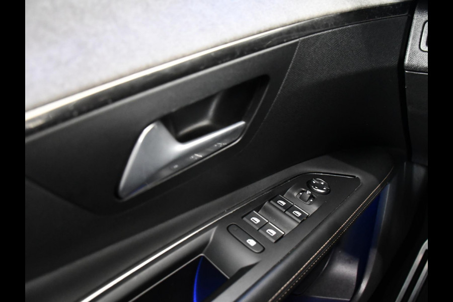Peugeot 3008 1.6 HYbrid 225 GT | SOH 88.5%  | Alcantara | Stoelverwarming | Elektrisch bedienbare achterklep | Navigatie | Keyless Entry + Start
