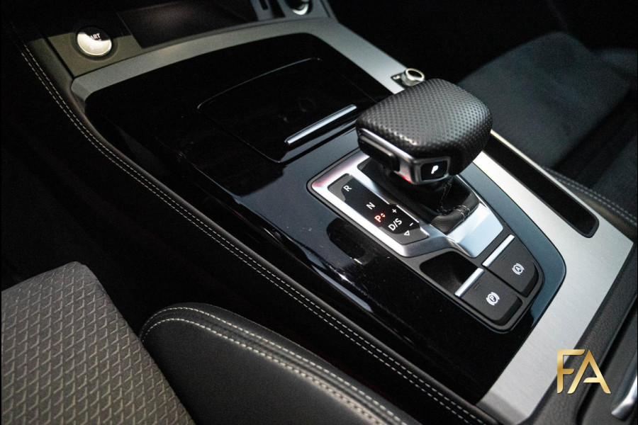 Audi Q5 Sportback 55 TFSI e S edition Luchtvering|21Inch|Sline|Sfeerverlichting